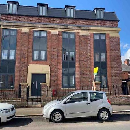 Ferienwohnung Newly Built 2 Bed Flat In The Heart Of Leek Exterior foto